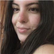 Estudiante de doble grado en Traducción e Interpretación + Turismo. Experiencia dando clases de primaria y secundaria en verano.